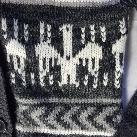 Wet Seal Aztec Cardigan - Picture 2 of 5